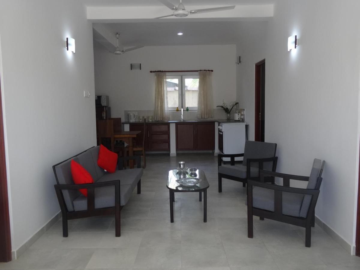Amssler Beach Stay Kalutara Exteriér fotografie